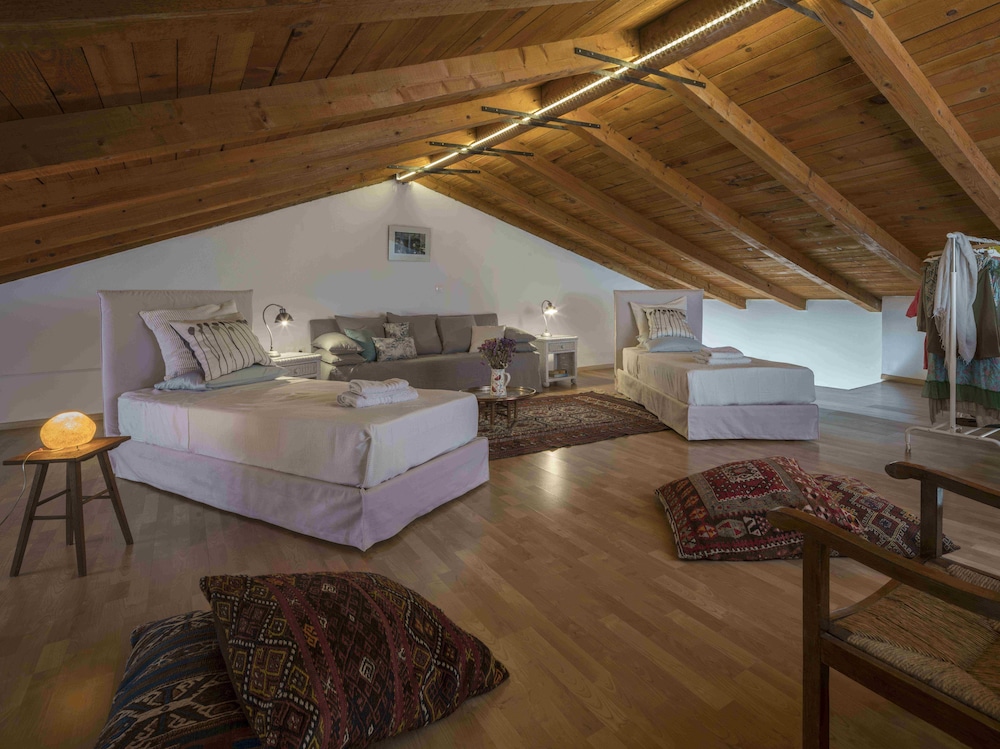 House, 4 Bedrooms
