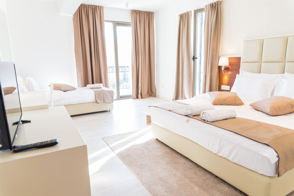 Standard Triple Room photo 3