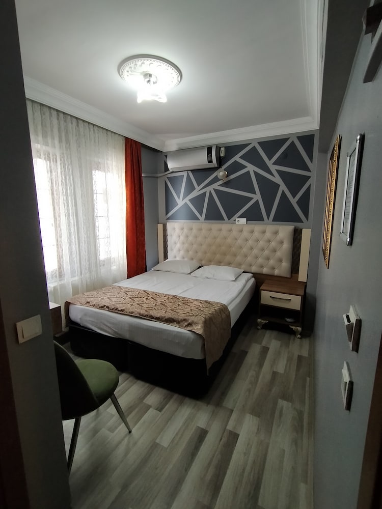 Economy Double Room photo 3