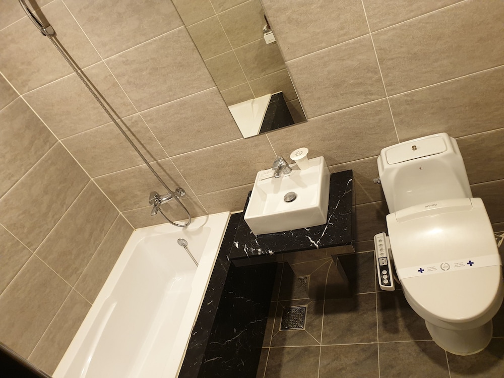 Standard Room - Photo 4