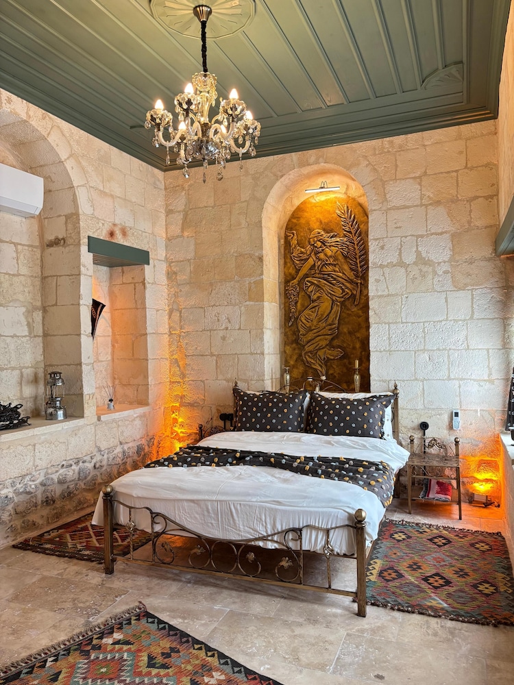 Deluxe Triple Room, Courtyard View photo 2