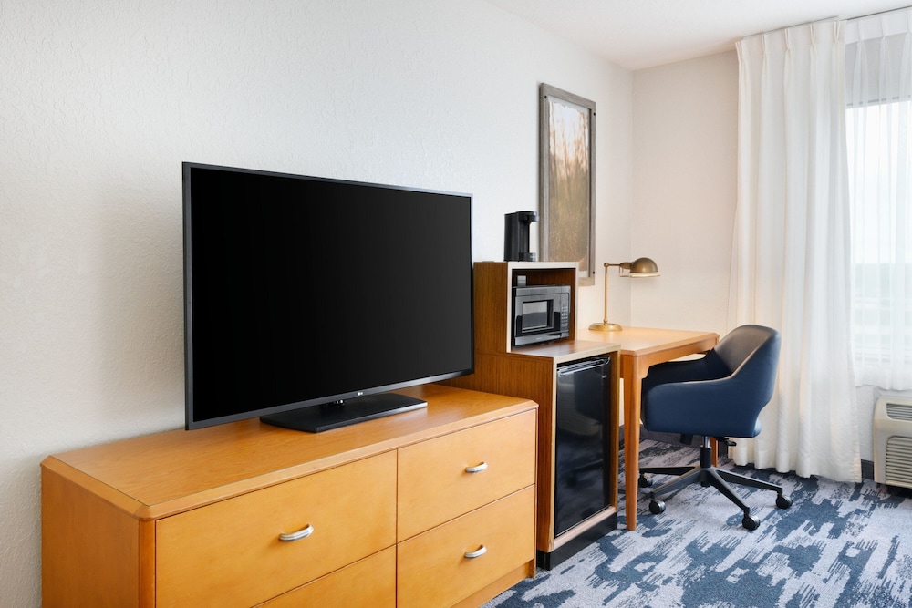 Room, 2 Queen Beds (Hearing Accessible) - Photo 1