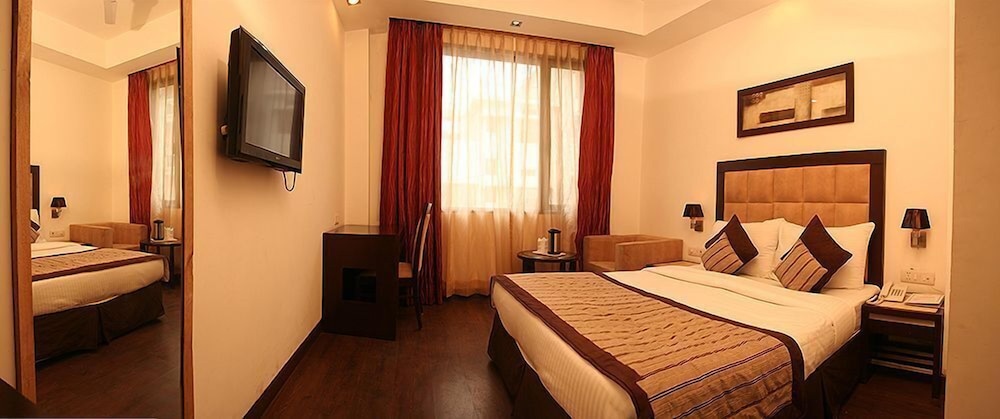 Deluxe Room - Photo 5