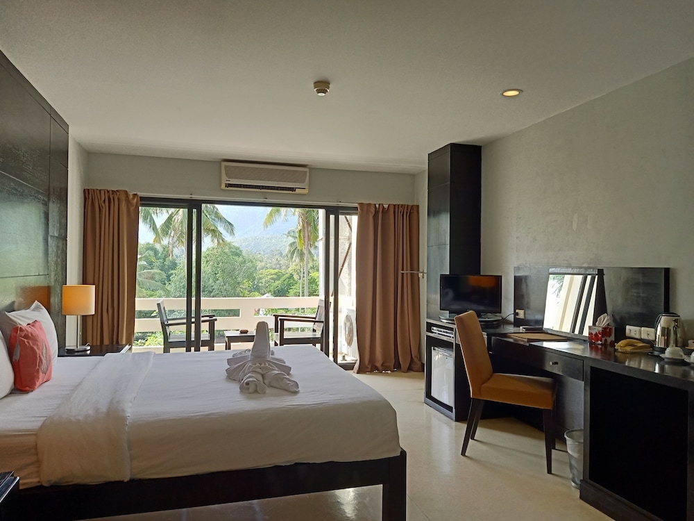 Deluxe Double or Twin Room, Balcony - Photo 5