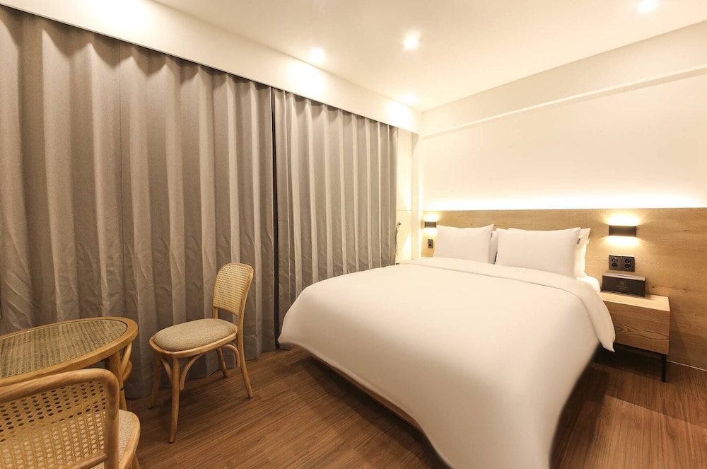 Classic Room - Photo 2