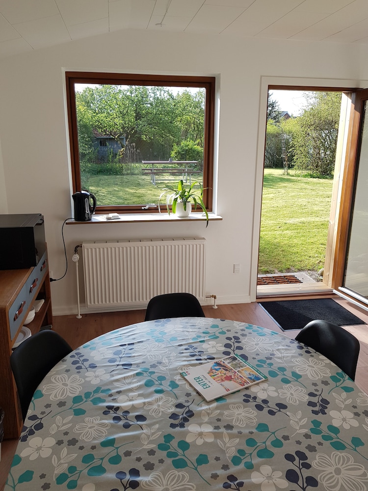 Comfort House, Garden View photo 2
