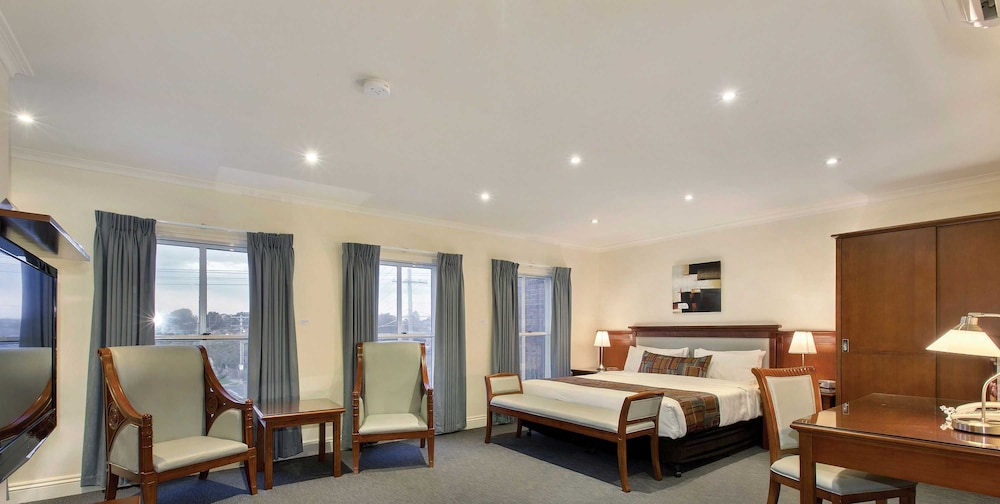 Executive Room, 1 King Bed, Jetted Tub