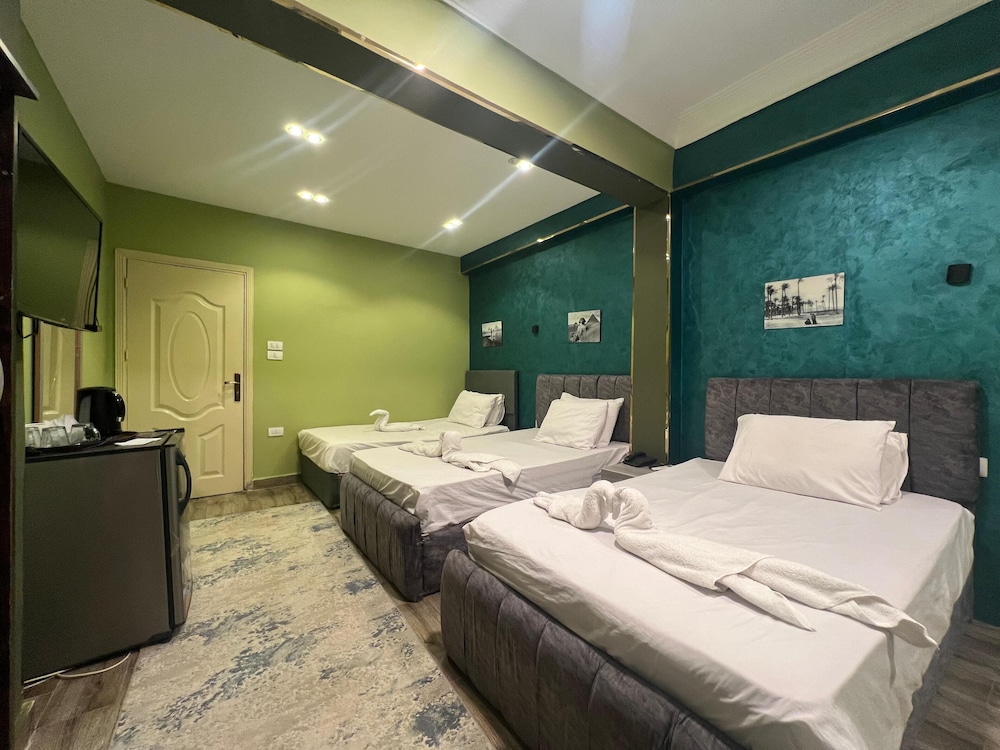 Standard Triple Room photo 2