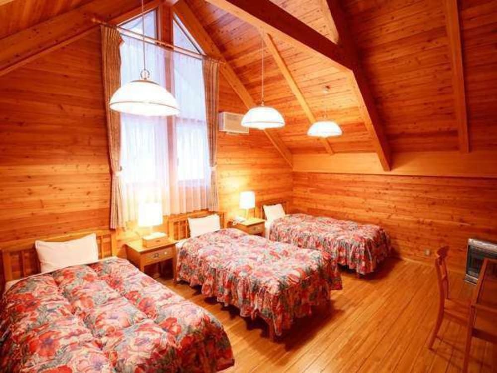 Wide Cottage, Smoking, Room Only photo 2