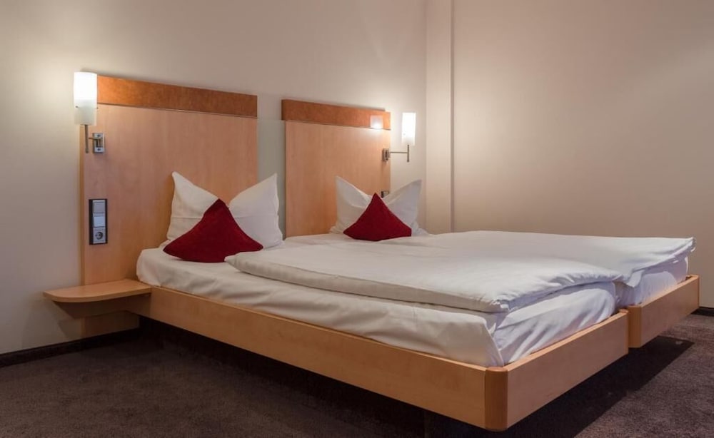 Standard Double Room photo 2
