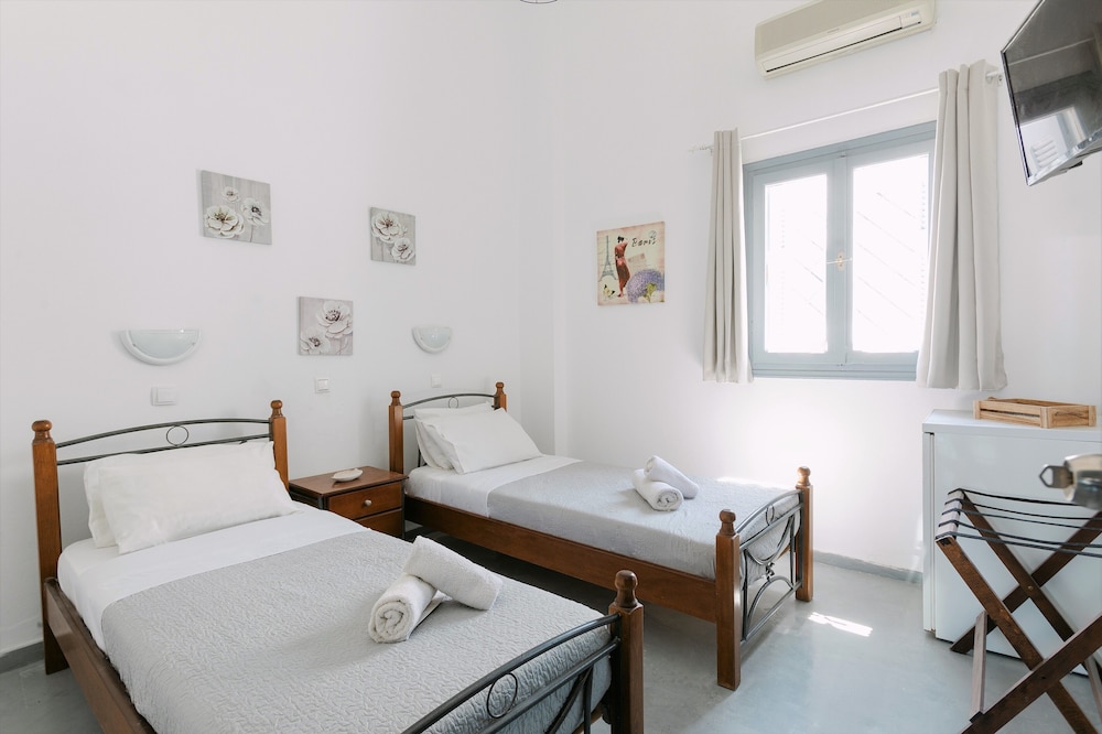 Standard Twin Room, City View