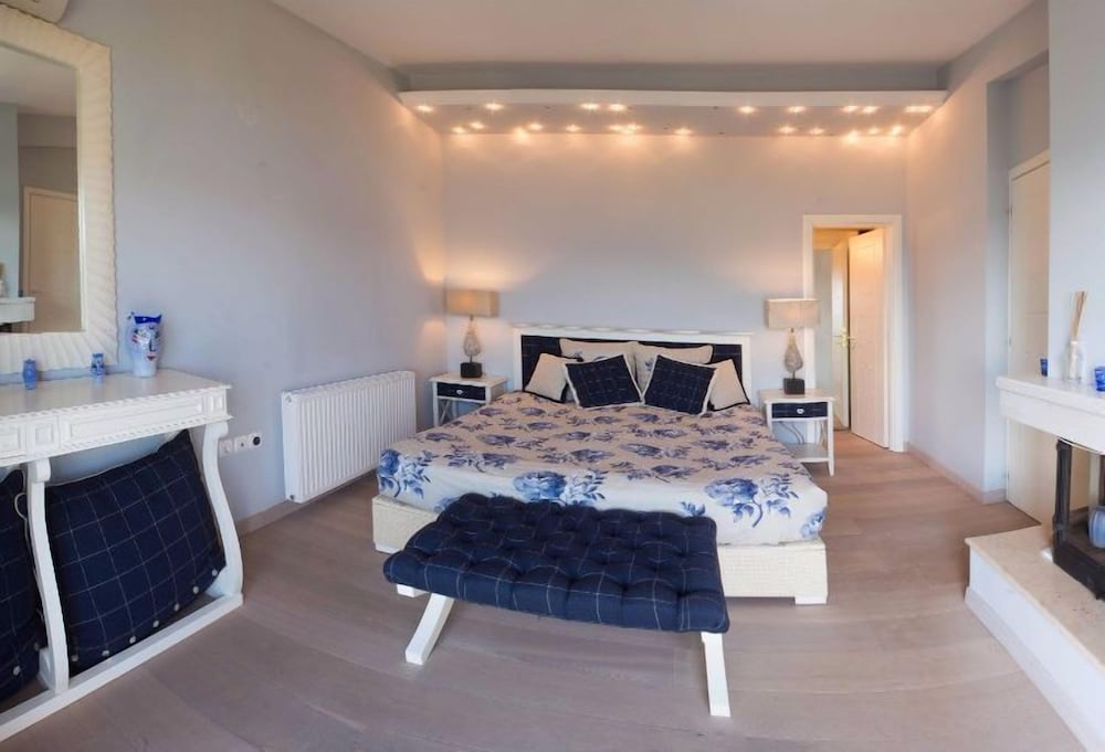 Premium Villa