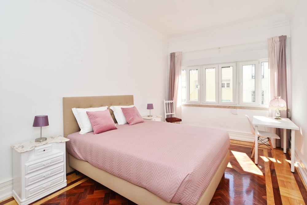 Traditional Double Room, Shared Bathroom photo 1