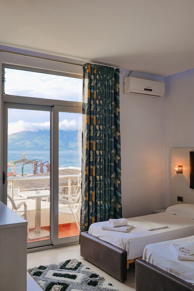 Twin Room, Sea View photo 2