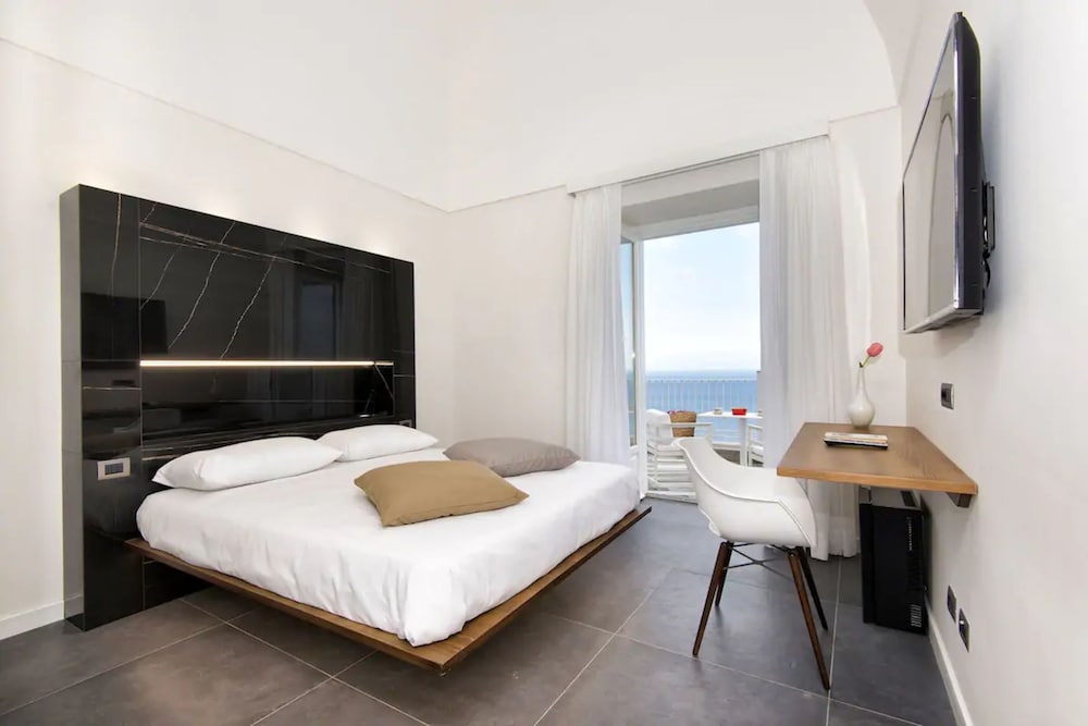 Standard Room, 1 Double Bed, Sea View