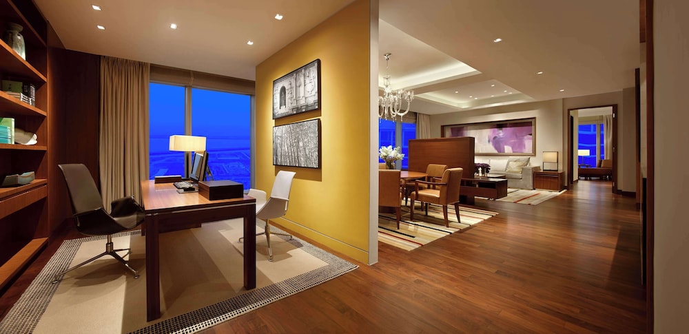 Diplomat Suite - Photo 4