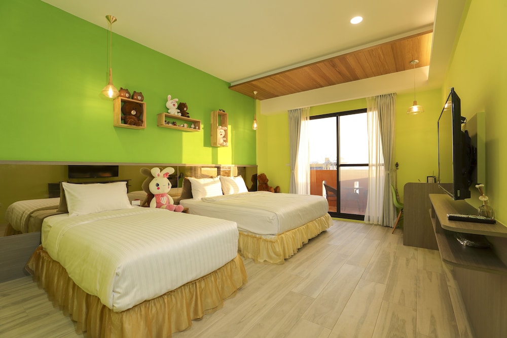 Signature Triple Room, Multiple Beds, Ocean View photo 2