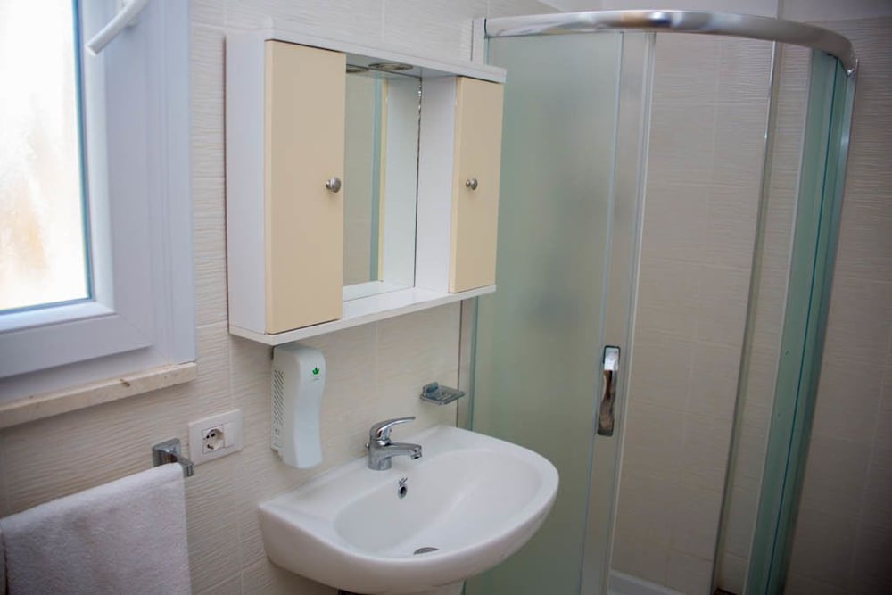 Triple Room, Balcony, Partial Sea View photo 3
