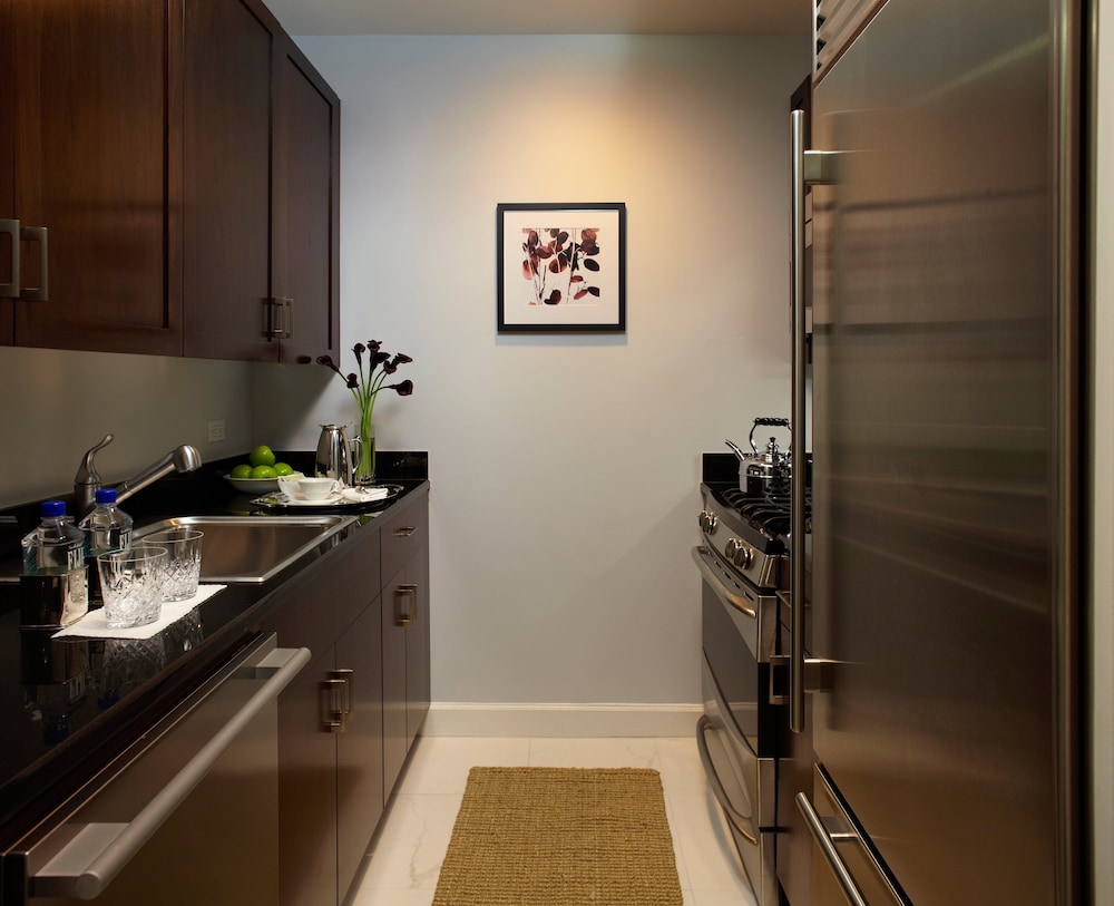 Park View Two Bedroom Suite thumbnail 5