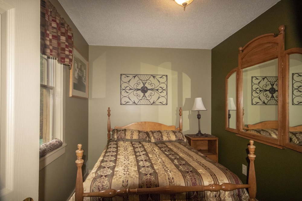 House, 6 Bedrooms, Non Smoking, Mountain View photo 3