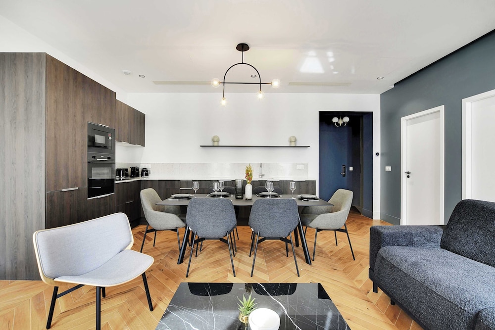Family Apartment photo 3