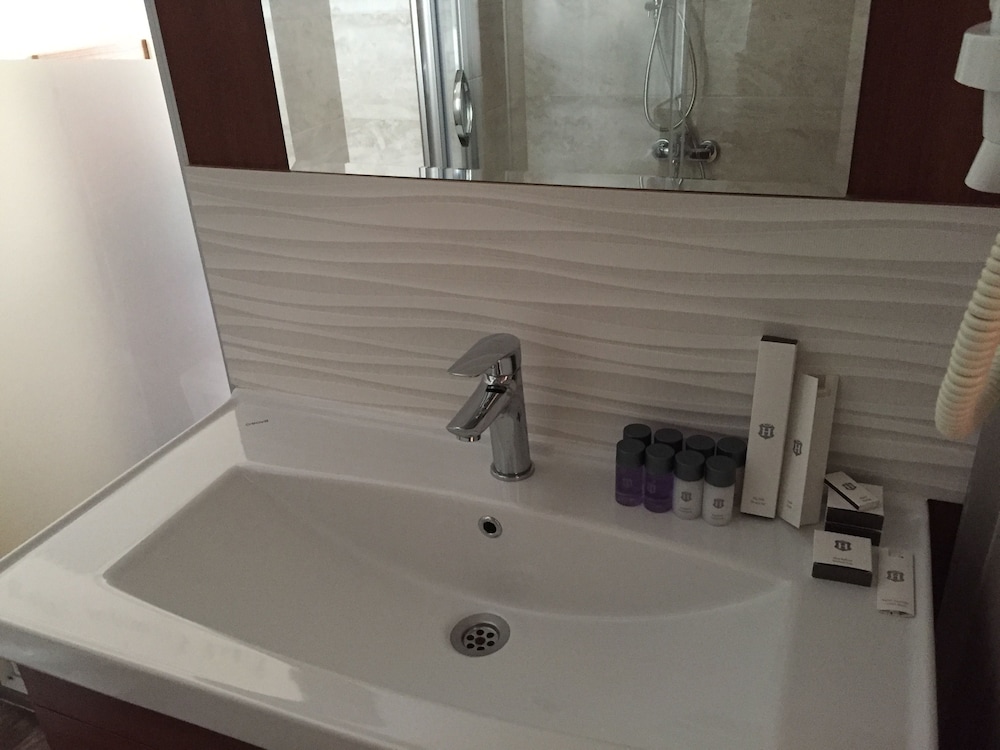 Standard Double Room photo 3