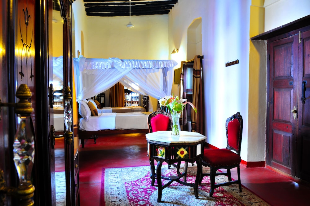 Deluxe Room, Pool View