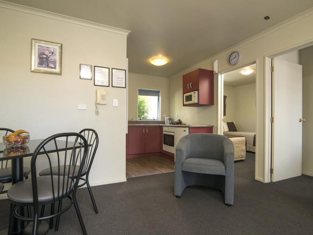 2 Bedroom Suite photo 2