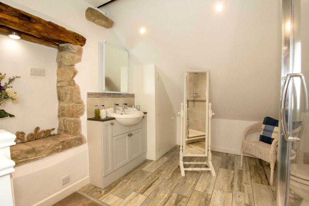 Superior Double Room, Ensuite, Garden View - Photo 3