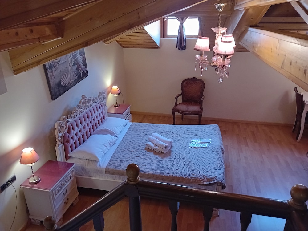 Deluxe Double Room, Balcony, Mountain View