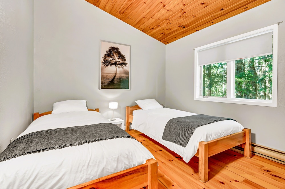 Large Chalet photo 3