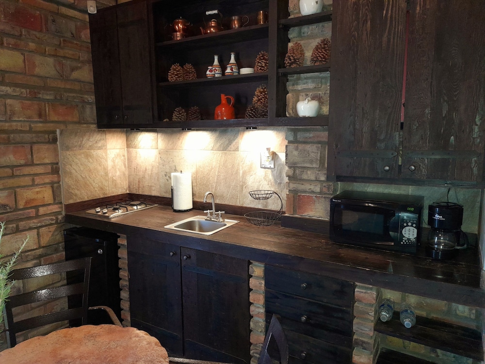 Deluxe Cabin, 1 Bedroom, Fireplace, Mountain View photo 3