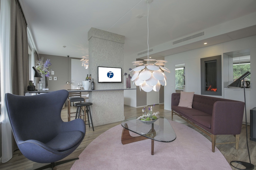 Deluxe Suite, Balcony, River View - Photo 5