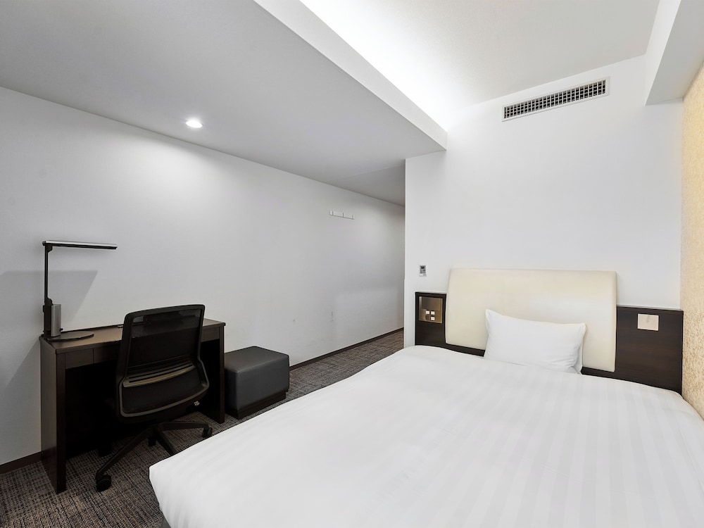 Corner Room ( For 1 person), Smoking - Photo 1