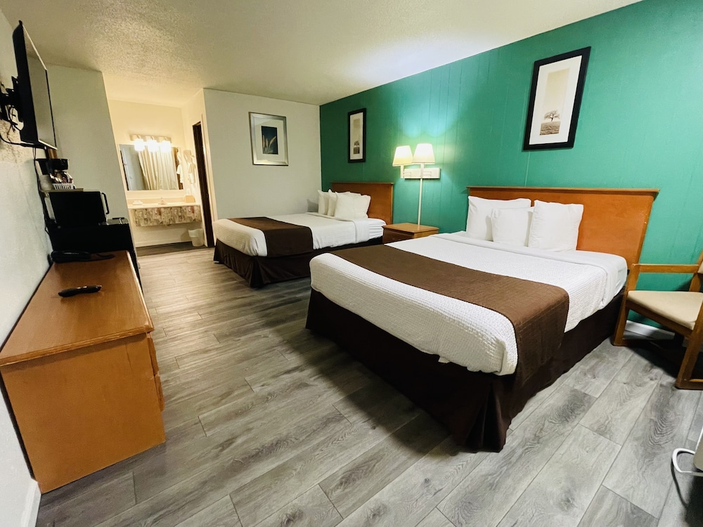 Standard Double Room, 2 Double Beds Non-smoking photo 1