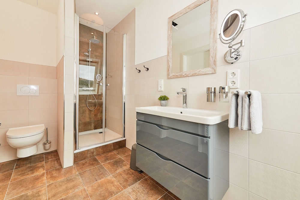 Exclusive Double Room, Private Bathroom (Mosel-Loft) - Photo 11