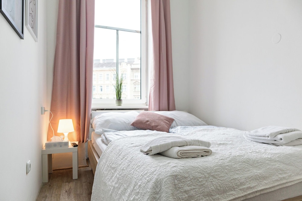 Basic Apartment