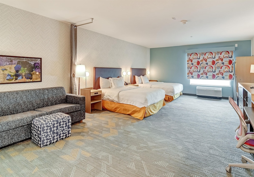 Studio, 2 Queen Beds, Accessible, Bathtub (Mobility & Hearing)