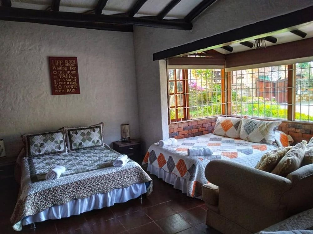 Standard Shared Dormitory, Mountain View photo 1
