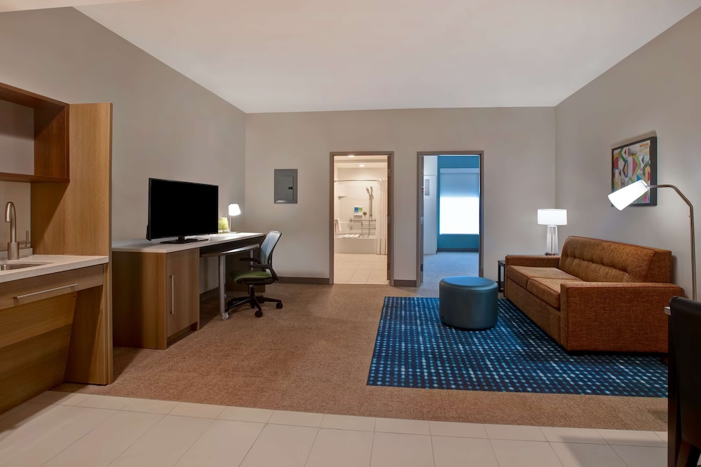 Suite, 2 Queen Beds, Accessible, Bathtub (Mobility & Hearing) - Photo 1