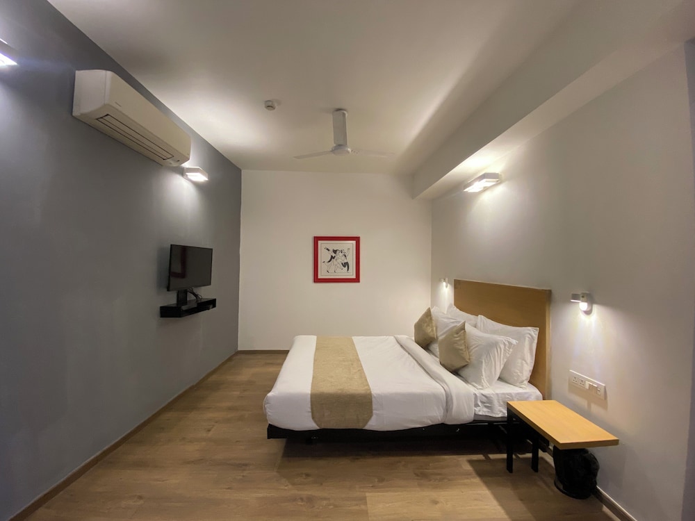 Deluxe Double Room, City View photo 2