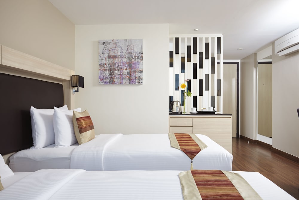 Deluxe Twin Room photo 2