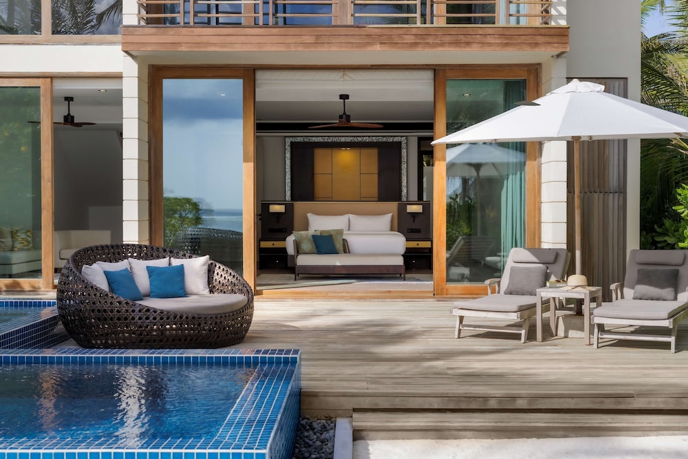 Duplex 2 bedroom beach sunset villa with private pool & free access VIP seaplane lounge on arrival - Photo 5
