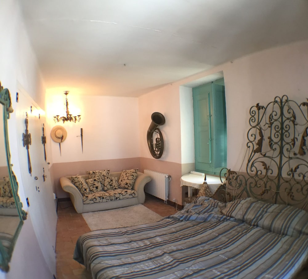 Suite, 1 Bedroom (Emerald) photo 2