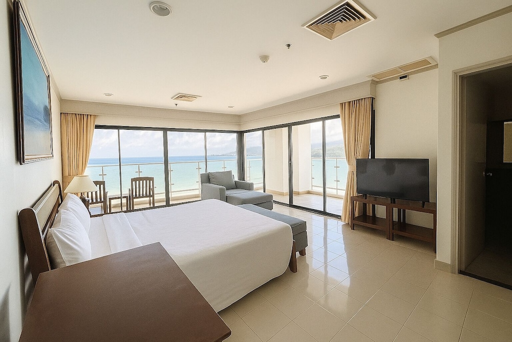 Panoramic Penthouse, 3 Bedrooms, Beach View, Beachfront