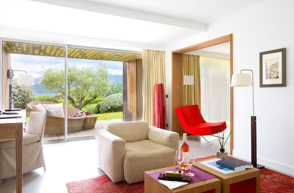Superior Suite - Photo 1
