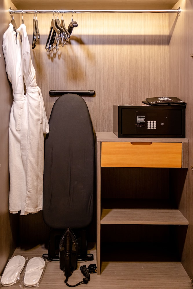 Studio Suite photo 2