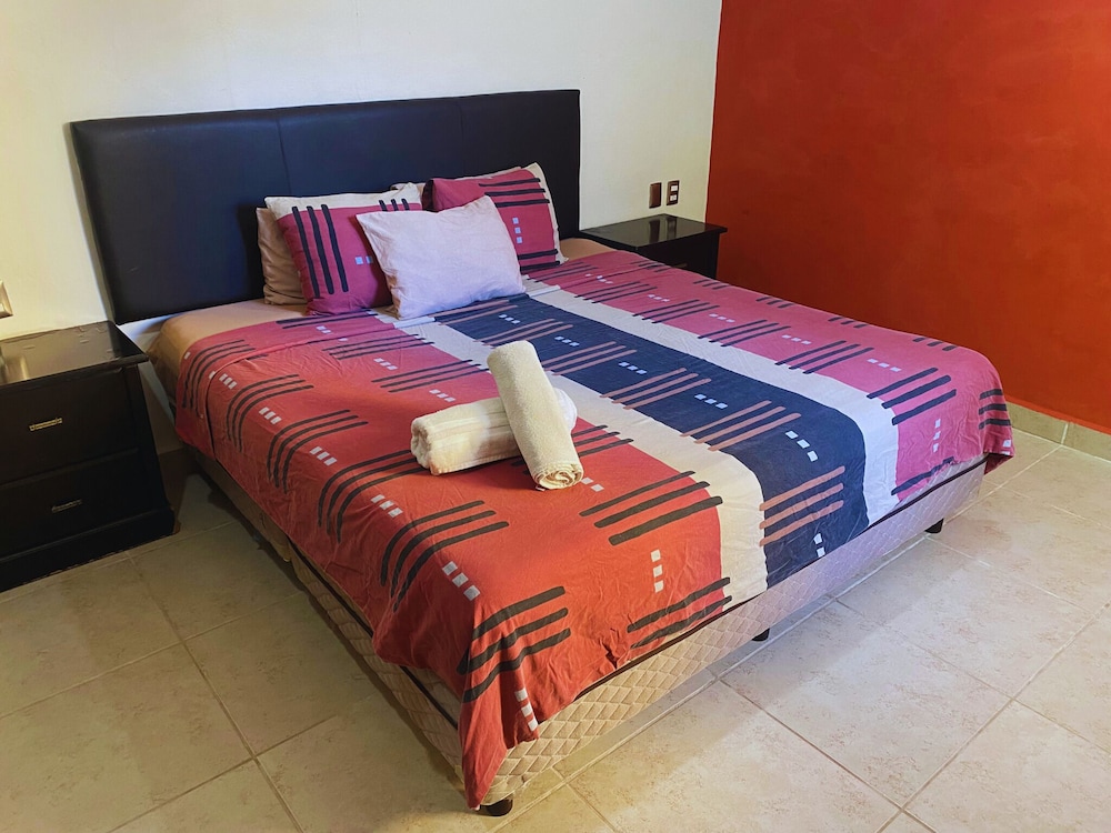 Comfort Room, 1 King Bed, Refrigerator