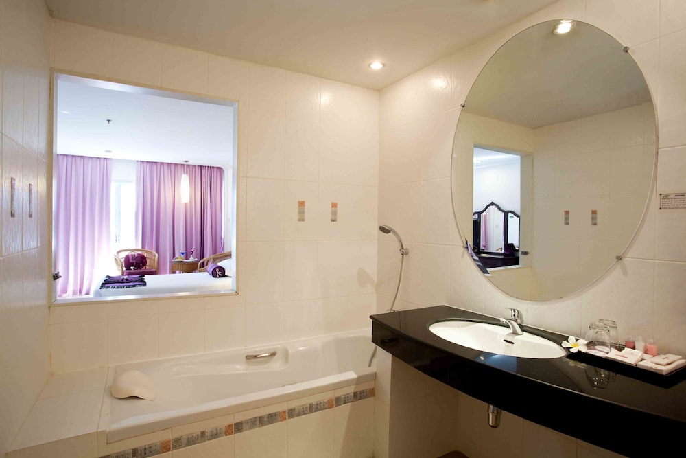 Deluxe Room - Photo 4