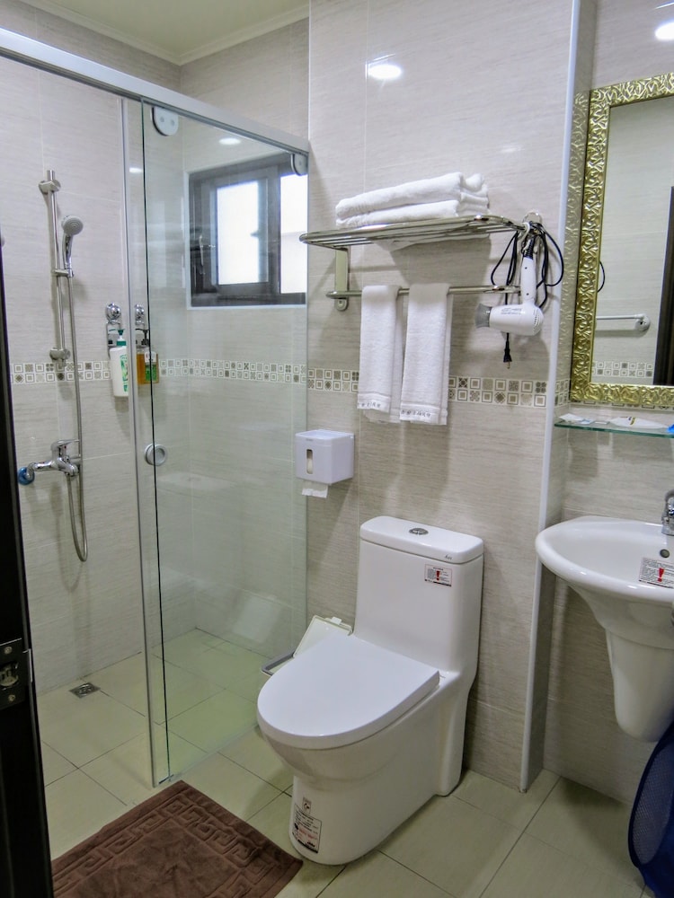 Superior Double Room, 1 Queen Bed photo 3